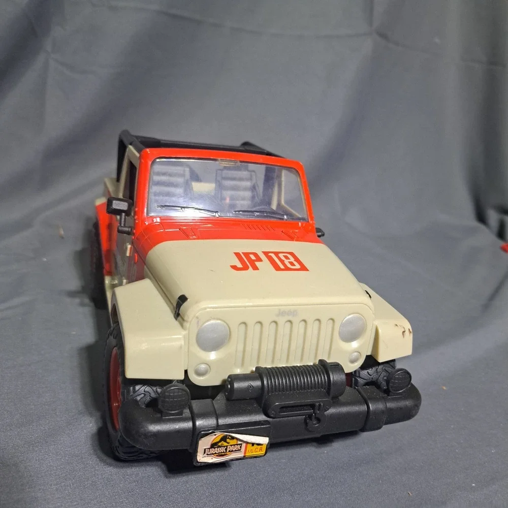 Matchbox‎ Jurassic World Park Legacy Collection JEEP WRANGLER 2017 W/ Winch JP18